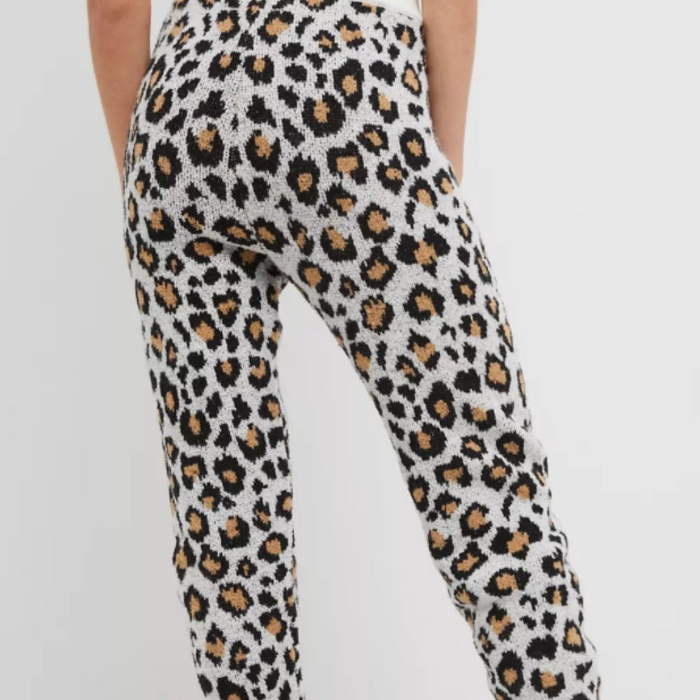 Ginny Leopard Jogger